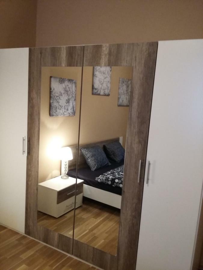Angel Apartment Nr 4 Near To The Center Praha Bagian luar foto