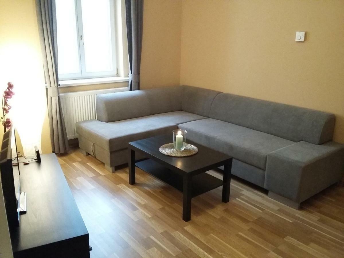 Angel Apartment Nr 4 Near To The Center Praha Bagian luar foto